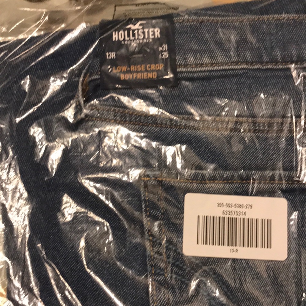 Hollister crop Jeans